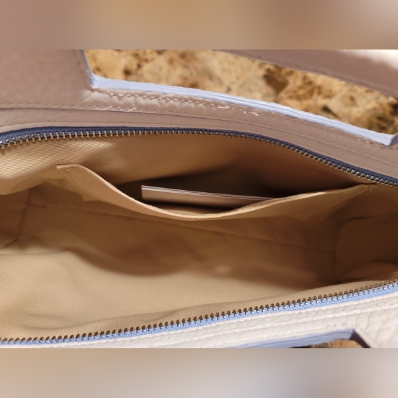 Coach Legacy Bleecker Basket Pocket Large Clutch Pebbled Leather - NWOT - Picture 7 of 7